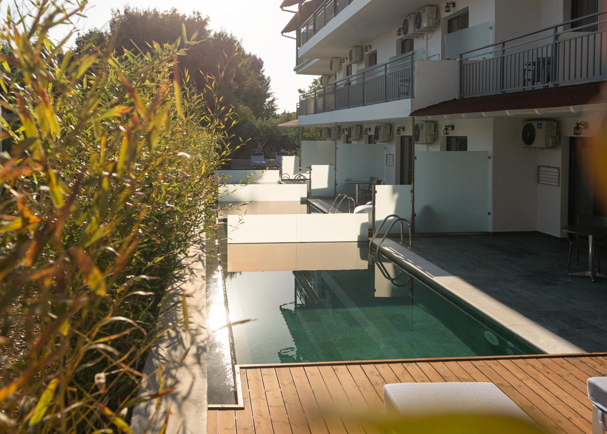 Philoxenia Hotel Psakoudia Bagian luar foto